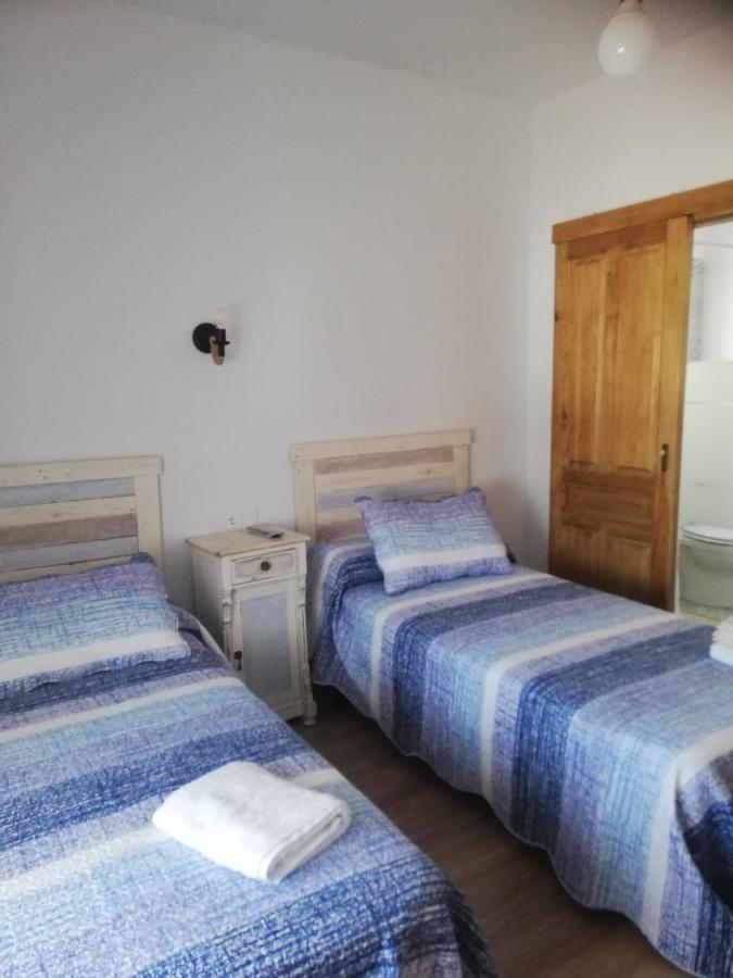 Hostal El Lugar De La Mancha Argamasilla De Alba Exterior photo